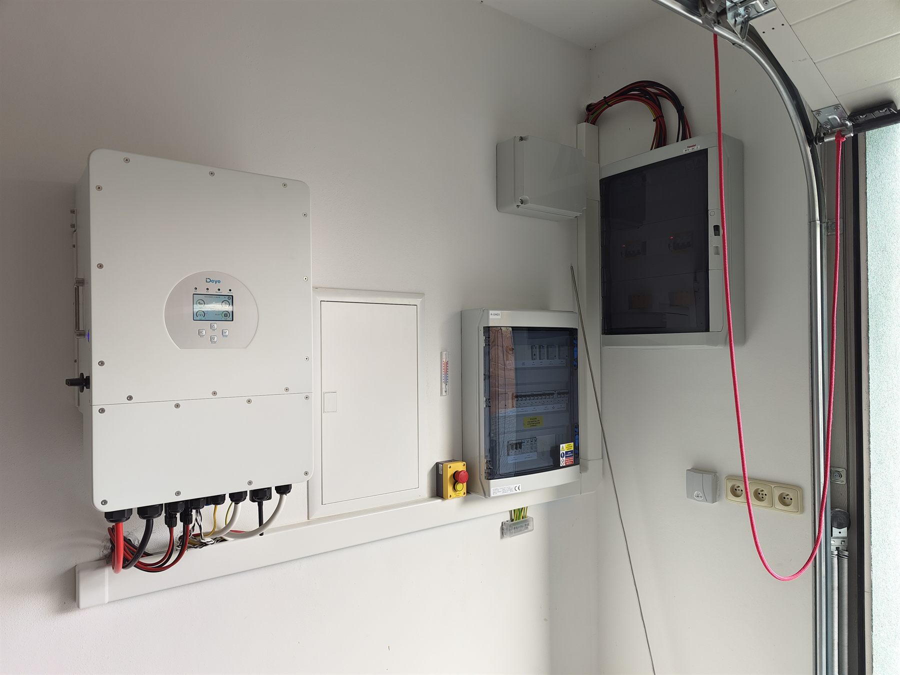 Instalace střídače DEYE a rozvaděče